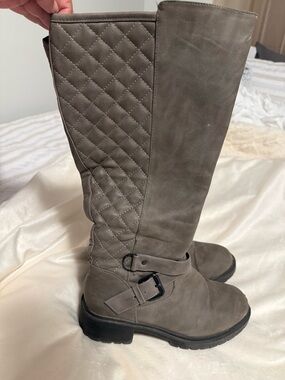 Quilted  Riding Boots in Gray